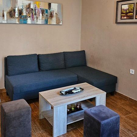 Apartment Aleksandar Kotor Buitenkant foto