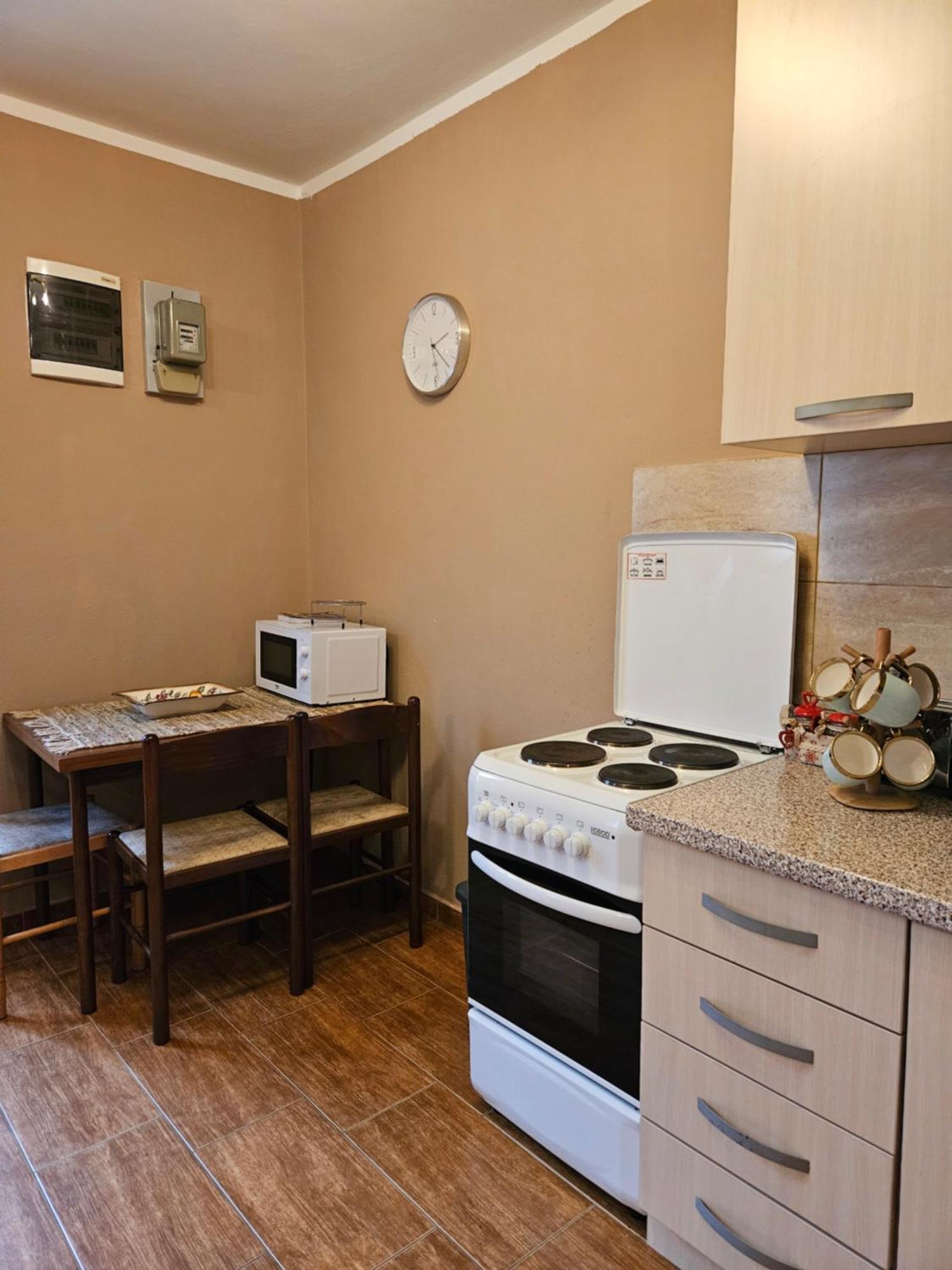 Apartment Aleksandar Kotor Buitenkant foto